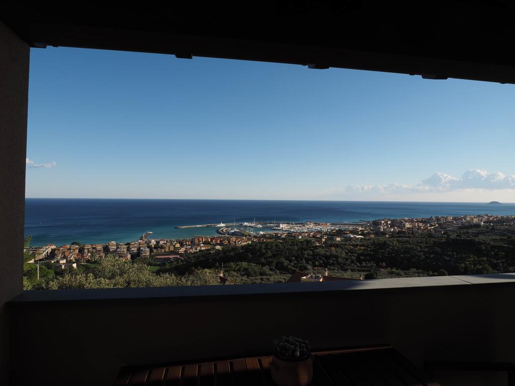 Agriturismo "I Castellari" Pietra Ligure Værelse billede