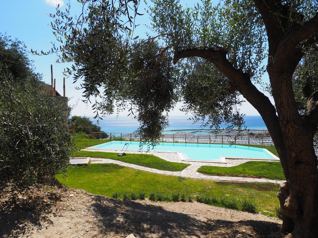 Agriturismo "I Castellari" Pietra Ligure Eksteriør billede