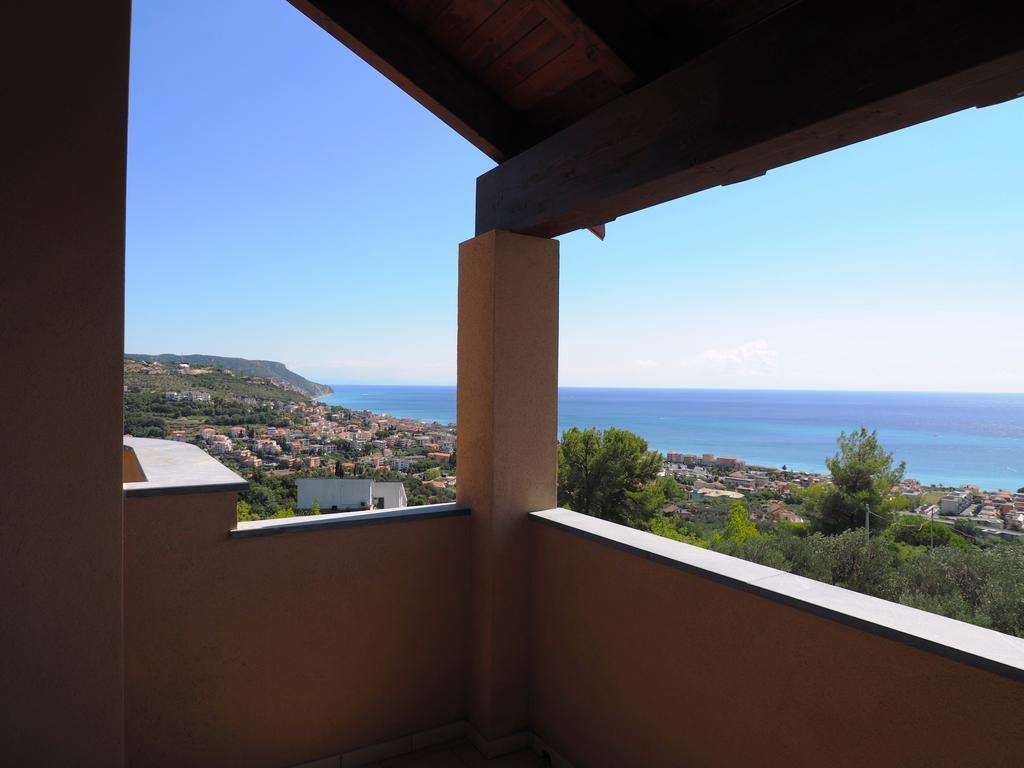 Agriturismo "I Castellari" Pietra Ligure Værelse billede