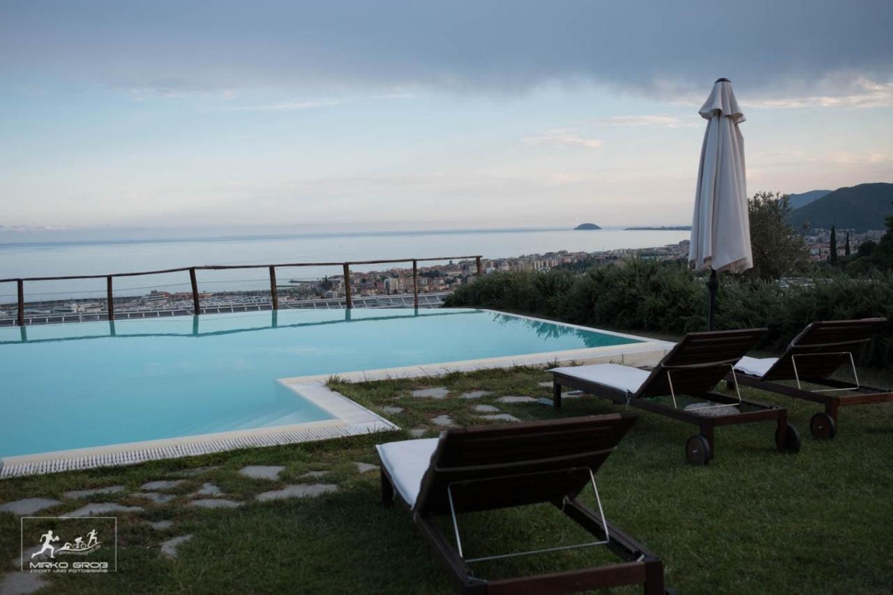 Agriturismo "I Castellari" Pietra Ligure Eksteriør billede