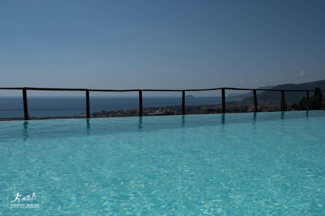 Agriturismo "I Castellari" Pietra Ligure Eksteriør billede